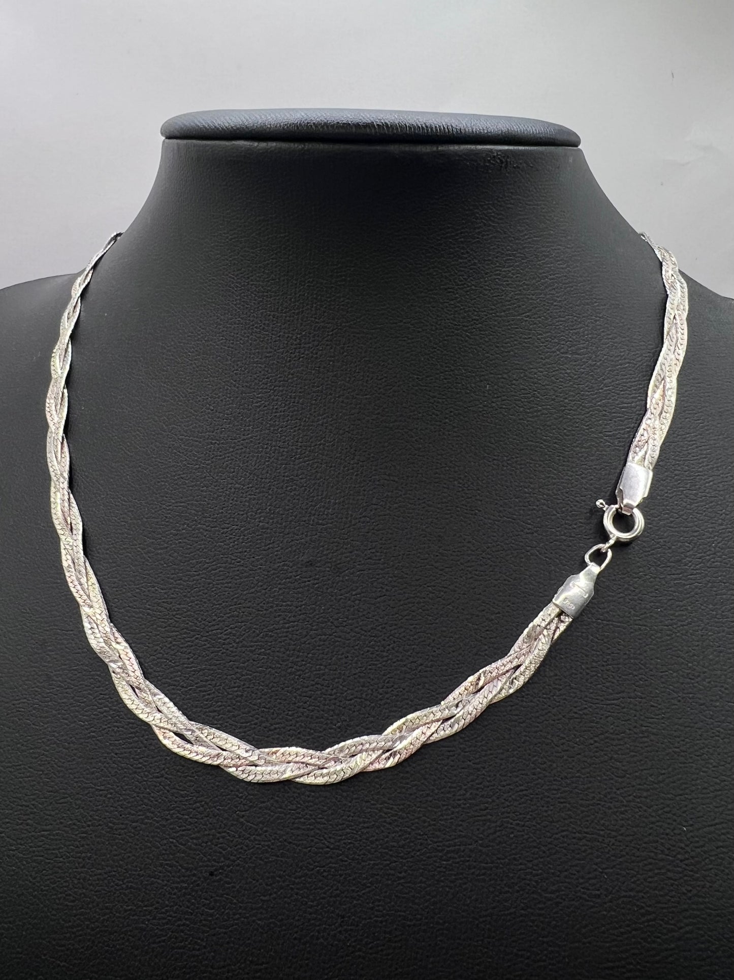 Italian 925 Sterling Silver Herringbone Chain - 9.01 Grams - 16 Inch