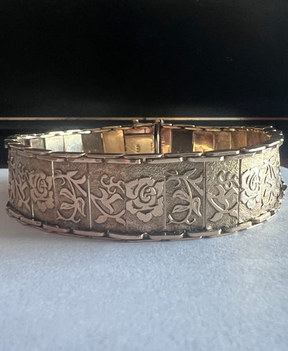 Vintage 9ct Yellow Gold Floral Engraved Gate Bracelet • 20.73 Grams