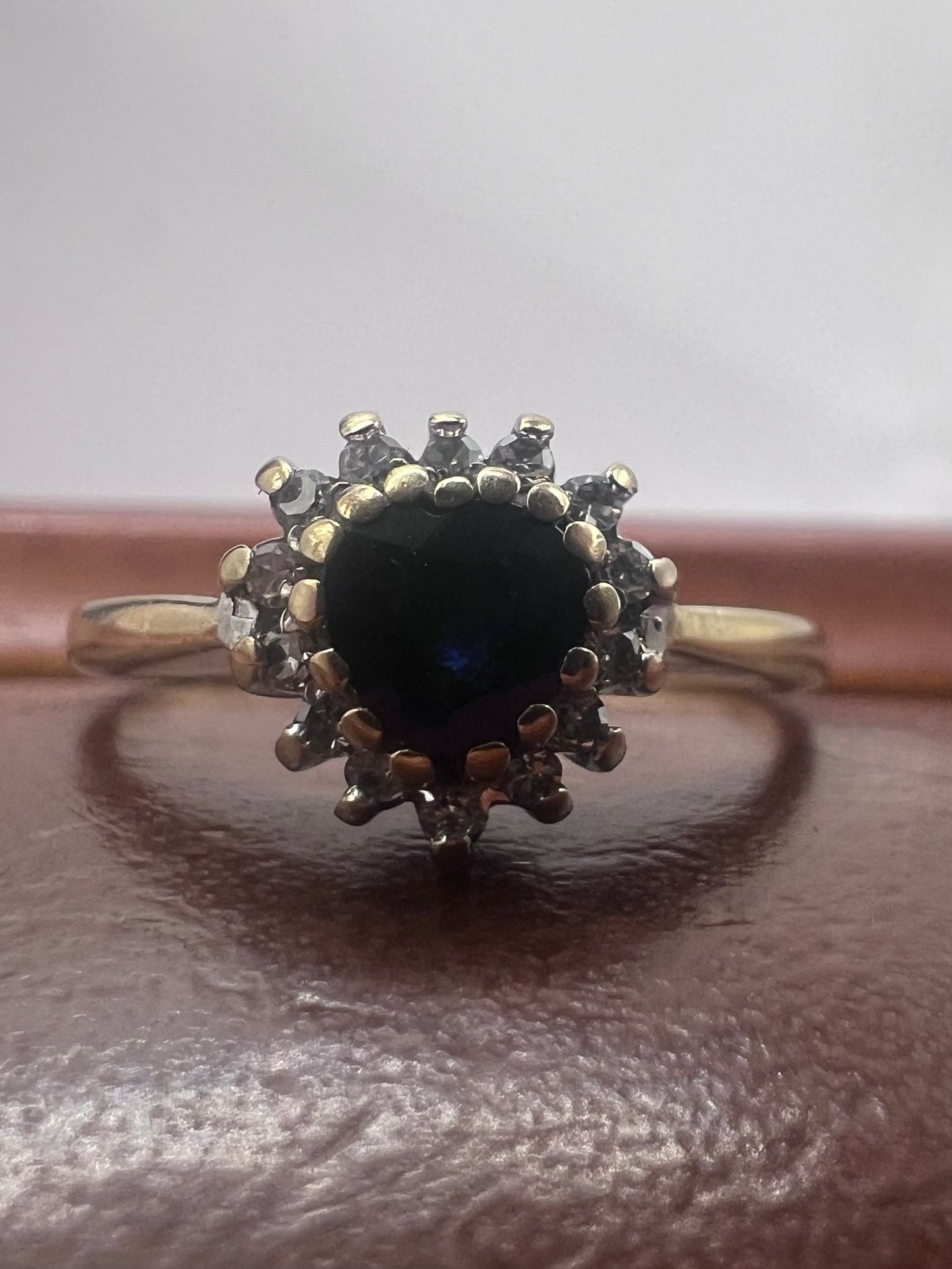 Quality 9ct Yellow Gold Sapphire & Diamond Ring & Earrings Set - L