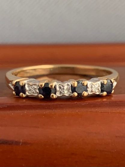 Vintage 9ct Sapphire & Diamond Ring - P½