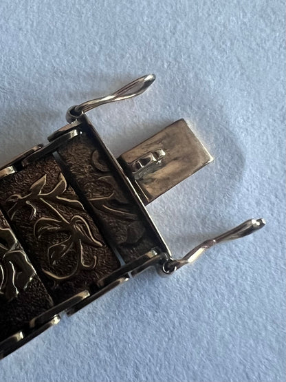 Vintage 9ct Yellow Gold Floral Engraved Gate Bracelet • 20.73 Grams