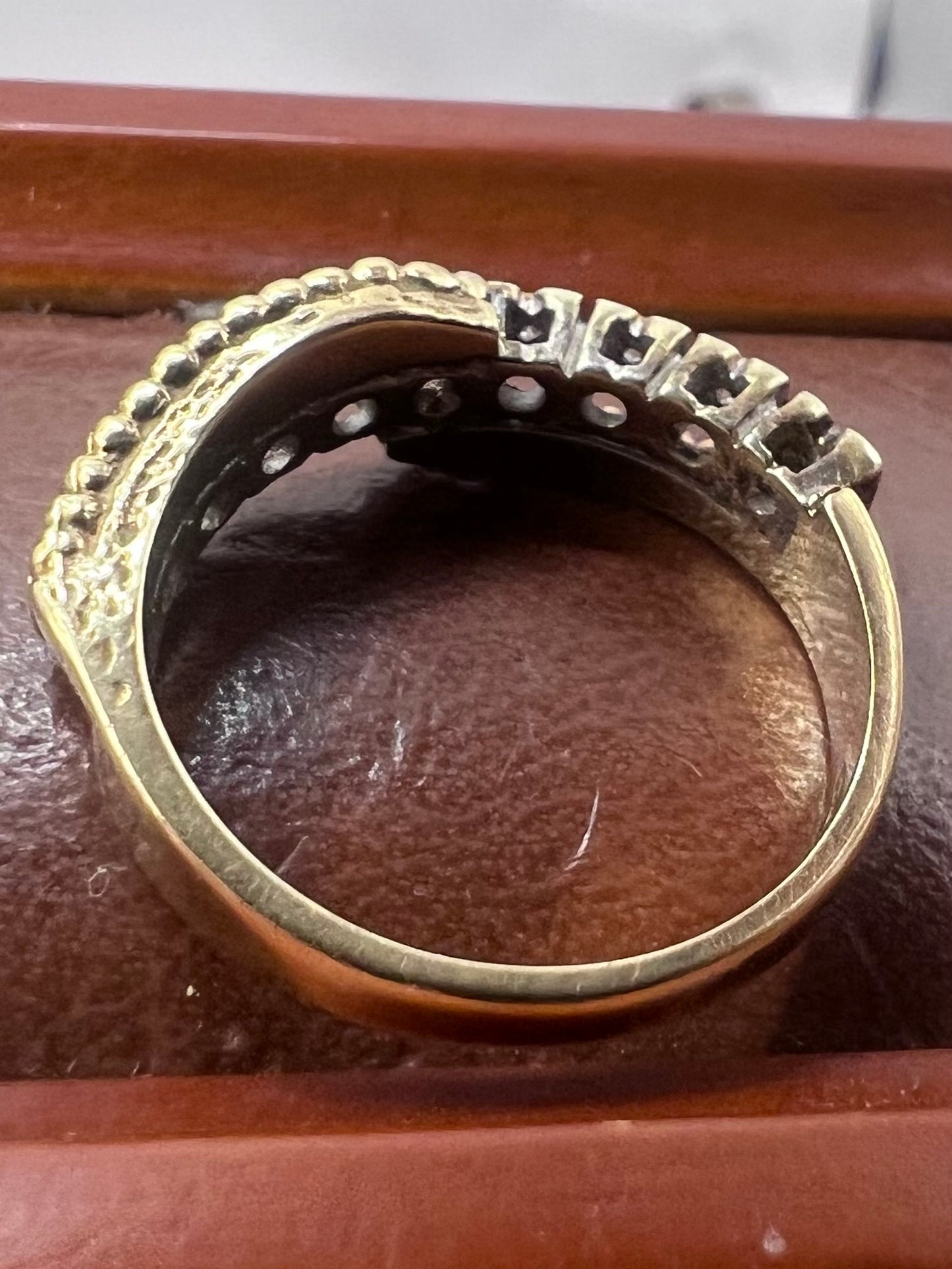 Vintage 9ct Yellow Gold Diamond Set Ring - N