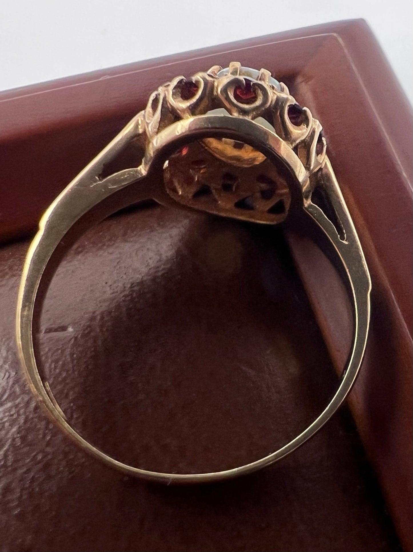 Vintage 9ct Yellow Gold Opal & Garnet Cluster Ring - L