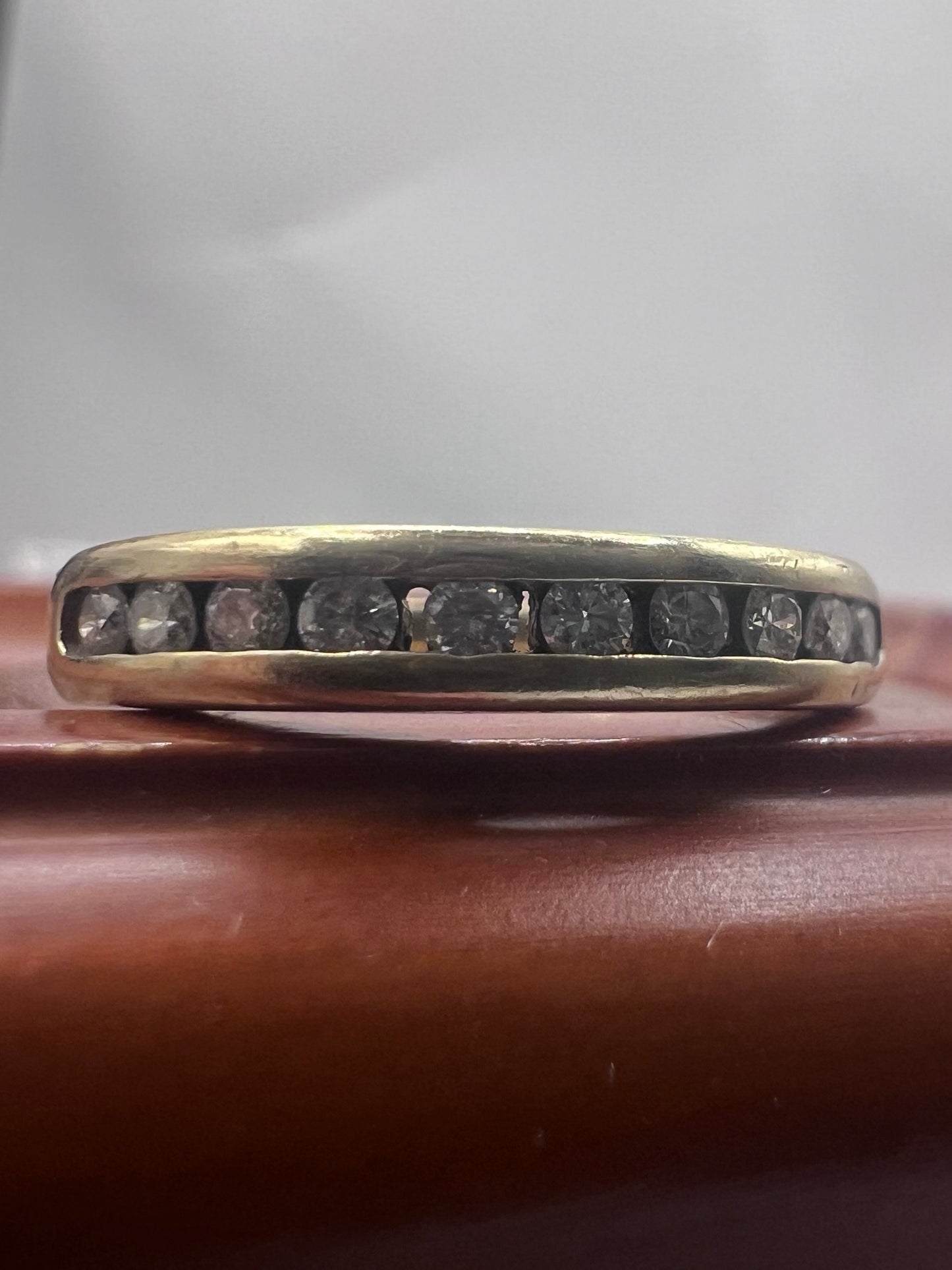Quality 9ct Yellow Gold 0.25ct Diamond Ring - N