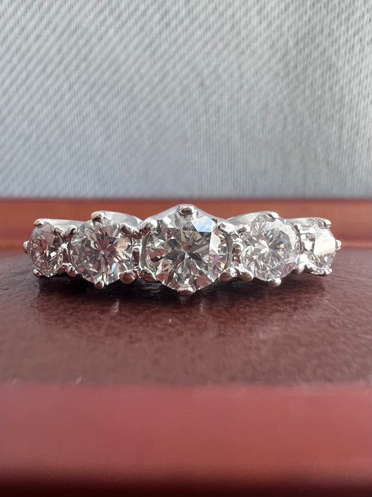 Quality 18ct White Gold 1.20ct 5 Stone Diamond Ring ~ 2.81 Grams ~ Size - K½