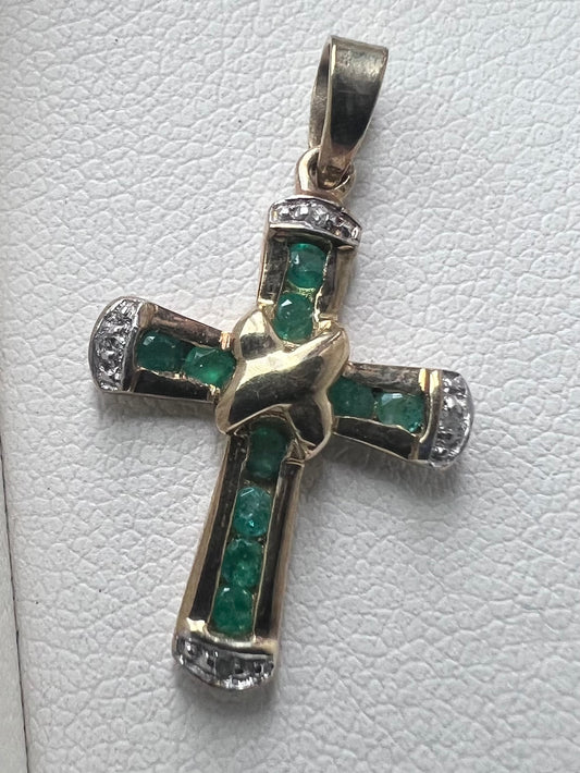 Vintage 9ct Yellow Gold Emerald & Diamond Cross Pendant - 1.06 Grams