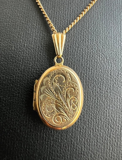 Vintage 9ct Yellow Gold Locket & Necklace - 18 Inch