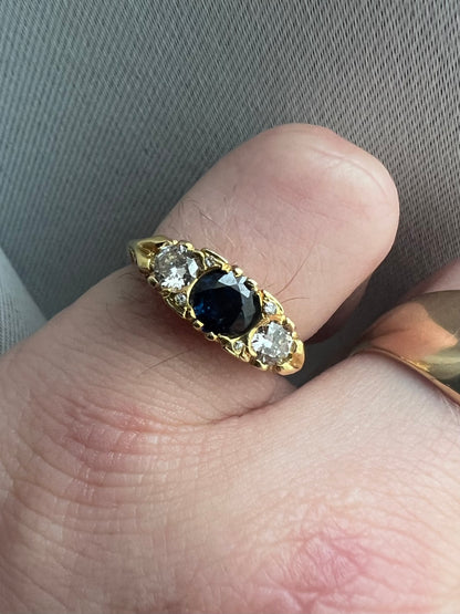 Antique 18ct Gold 1.00ct Sapphire & 0.50ct Diamond Trilogy Ring - M½