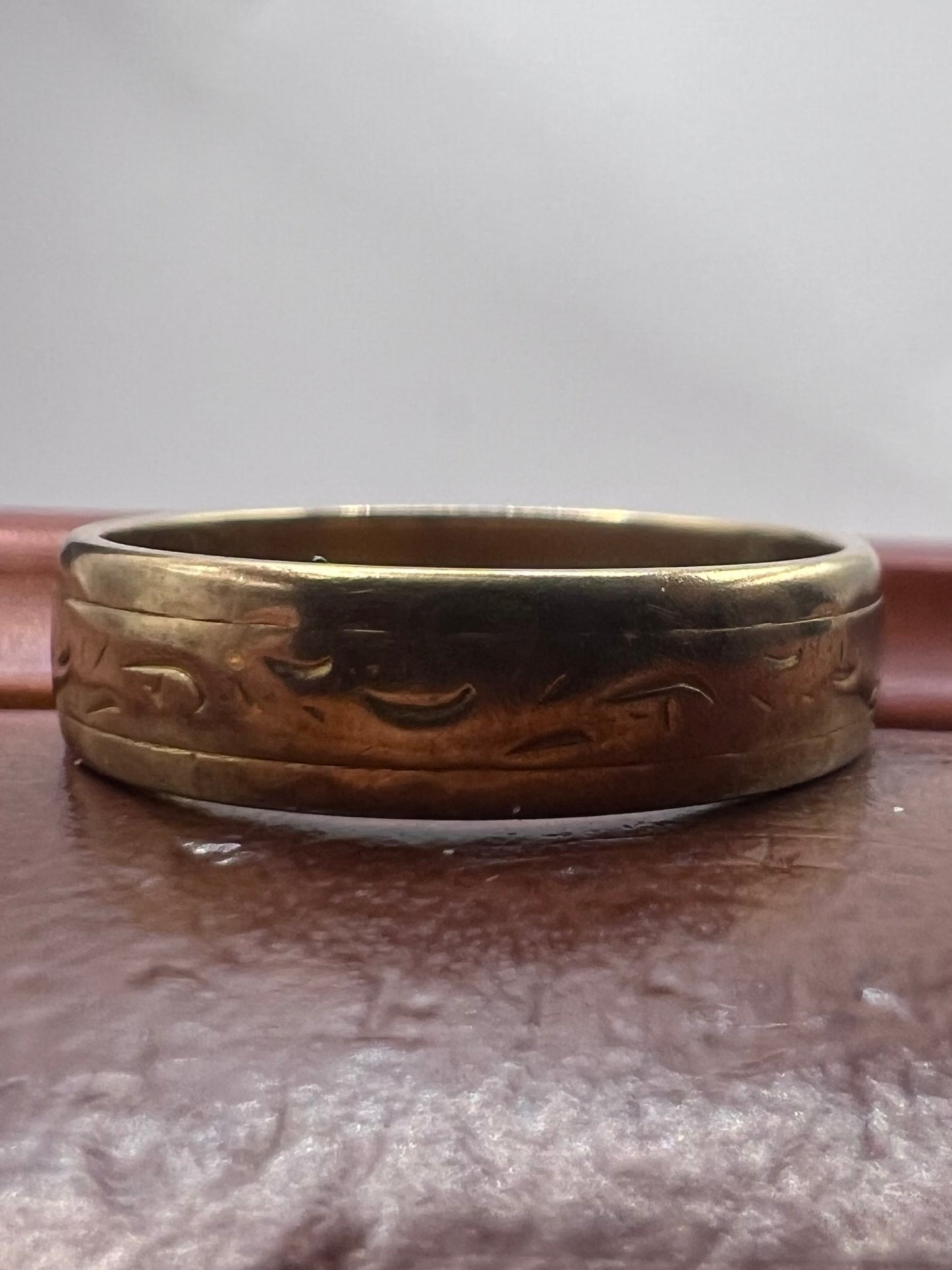 Vintage 9ct Yellow Gold Wedding Band - M½