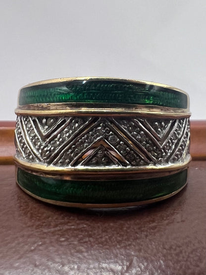 Unique 9ct Yellow Gold Green Enamel & Diamond Ring • Size - T