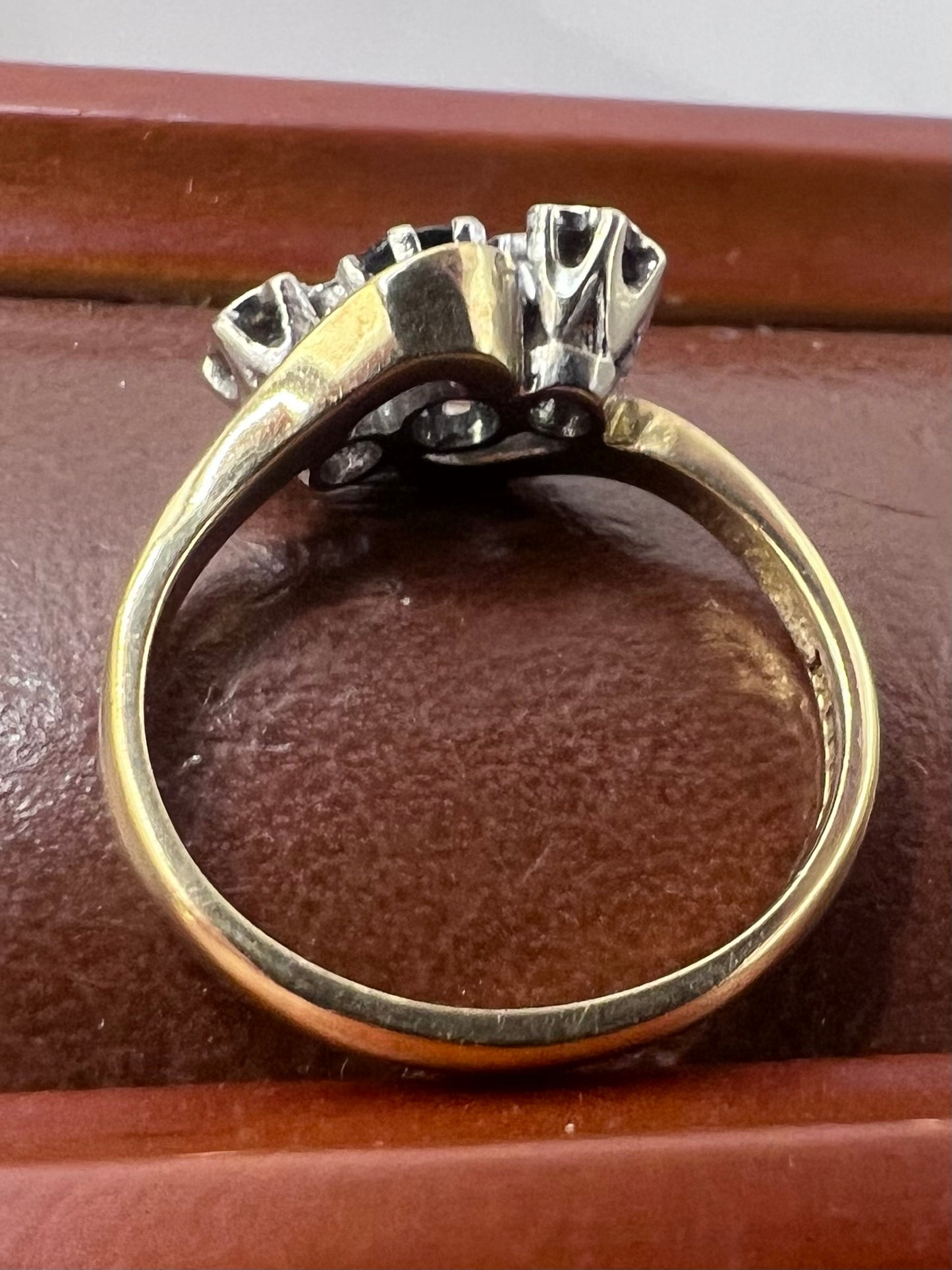 Vintage 9ct Yellow Gold Sapphire & Diamond Ring - M