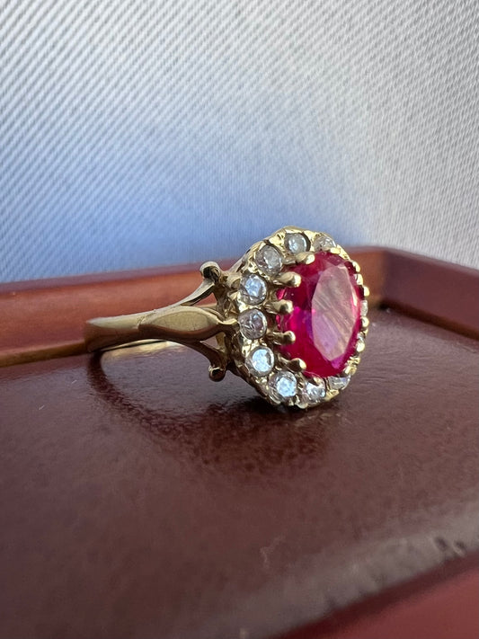 Quality 9ct Yellow Gold Synthetic Ruby & Cz Cluster Ring - N