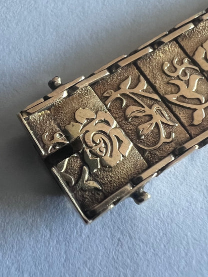Vintage 9ct Yellow Gold Floral Engraved Gate Bracelet • 20.73 Grams