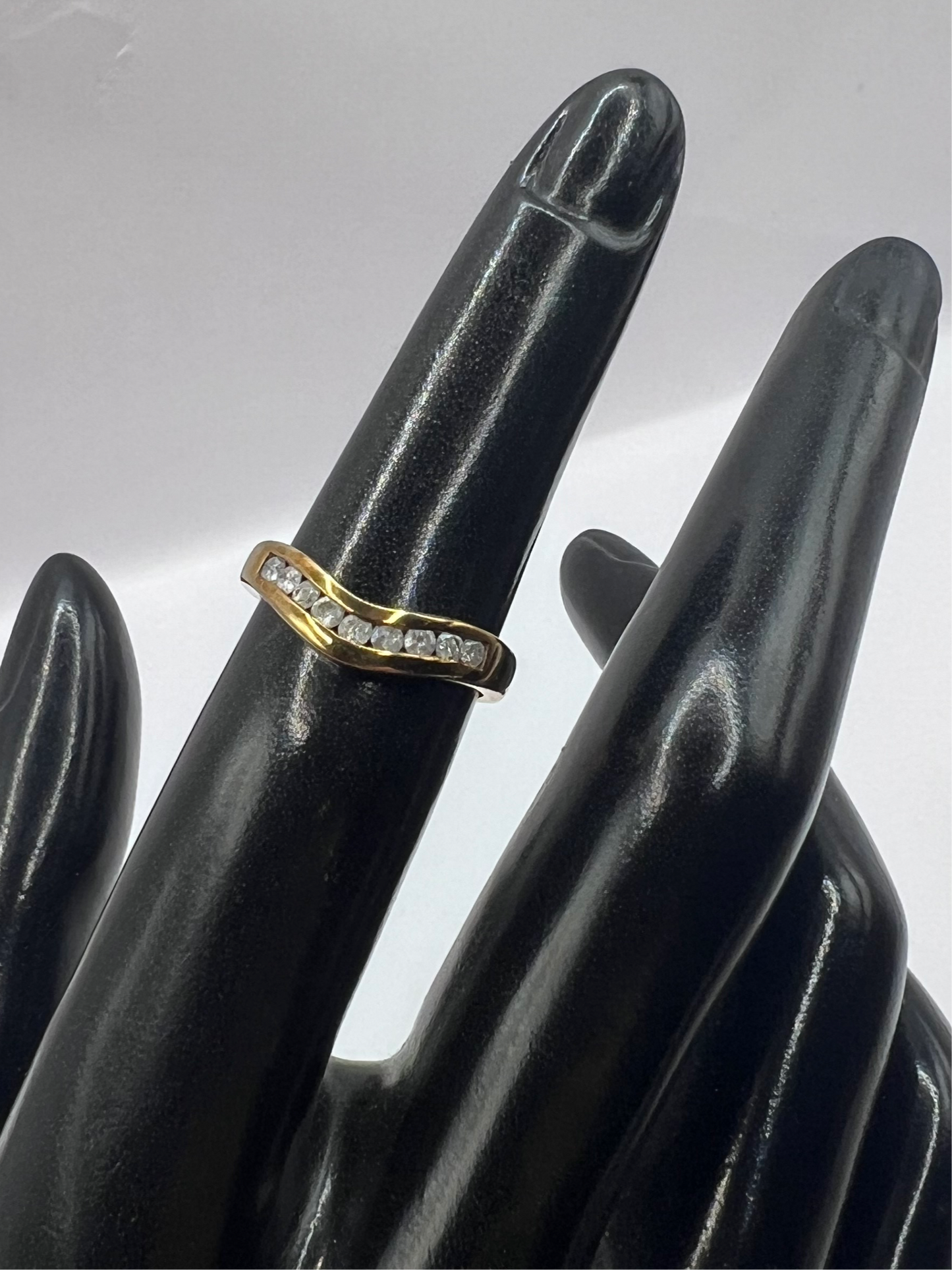Quality 9ct Yellow Gold Wishbone 0.25ct Diamond Set Ring - J½