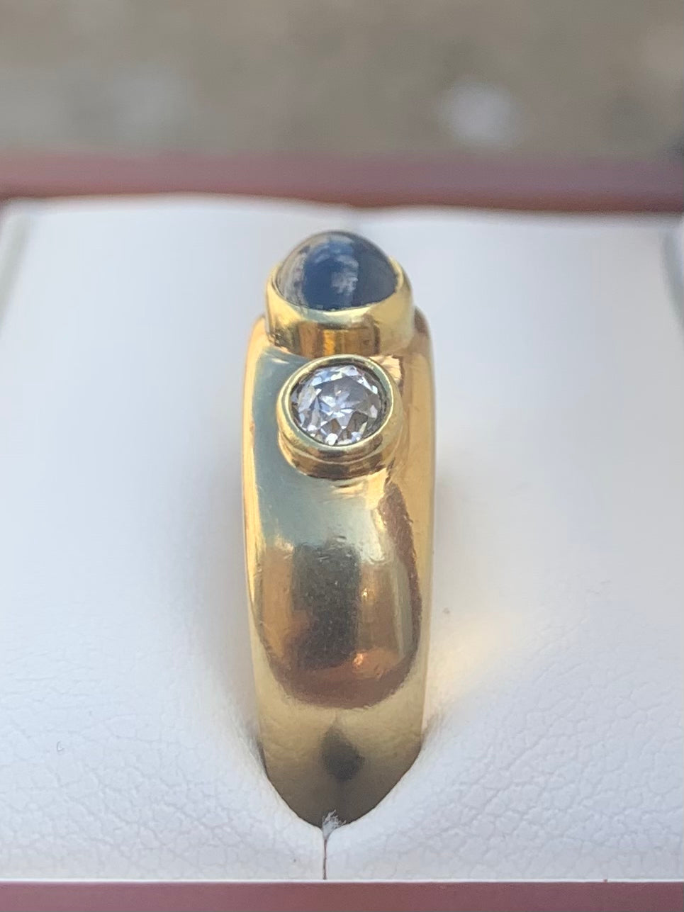 Heavy 18ct Byzantine Style Sapphire & Diamond Ring - 11.28 Grams - P