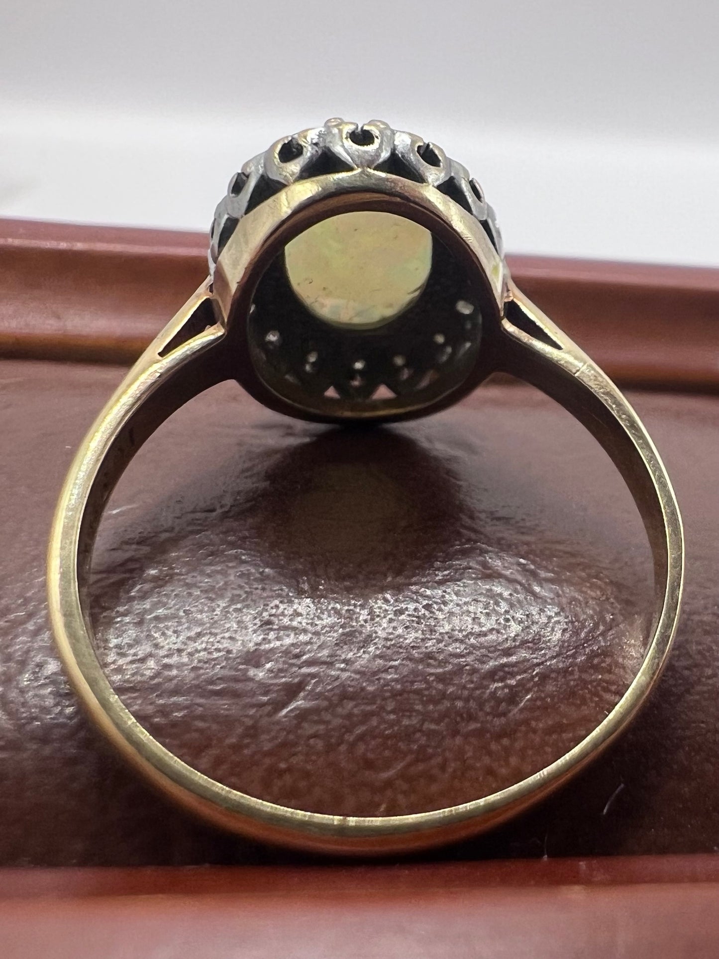 Vintage 9ct Yellow Gold Opal & Diamond Cluster Ring - O½