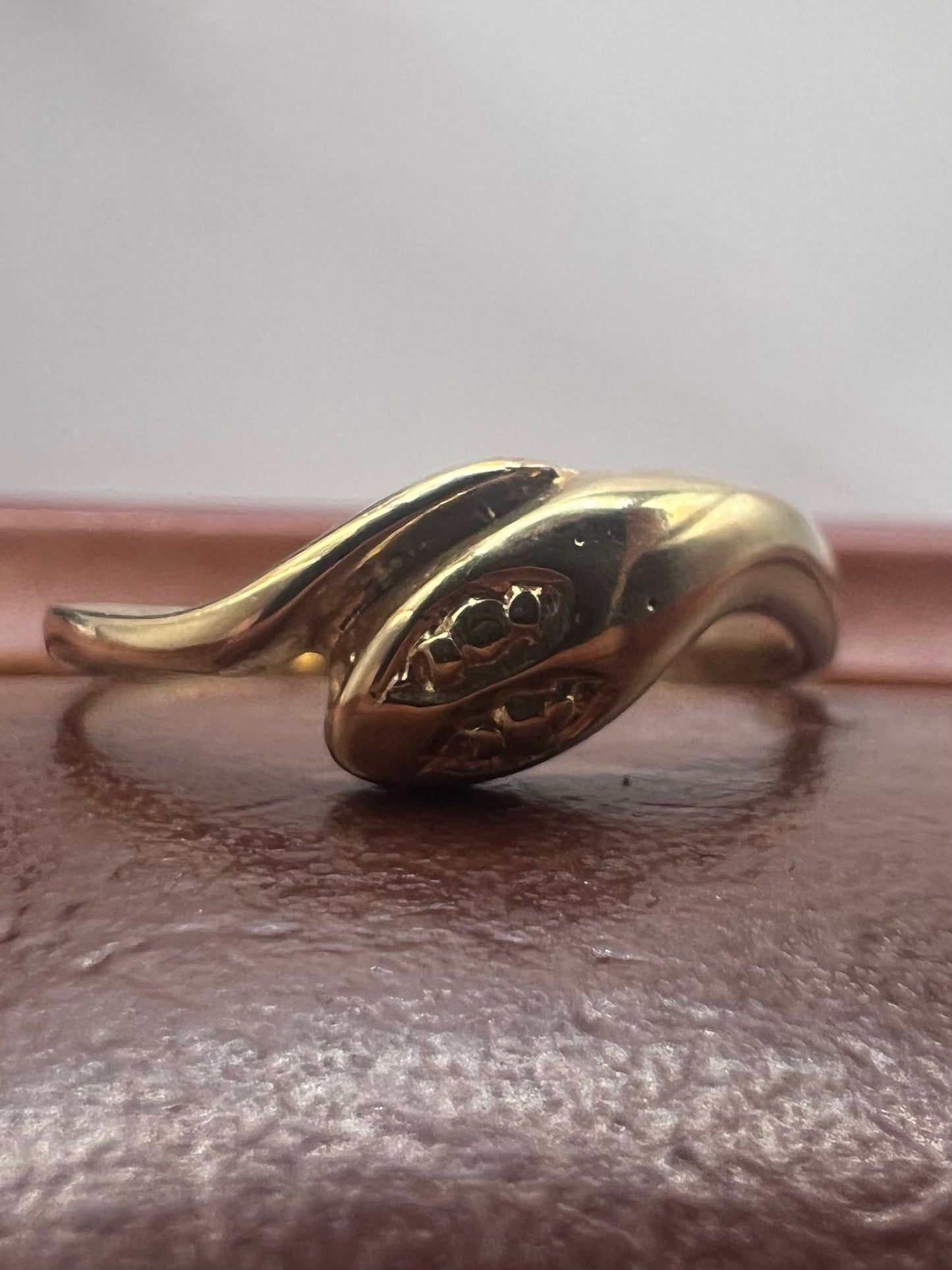 Quality 9ct Yellow Gold Dainty Snake Ring - M½