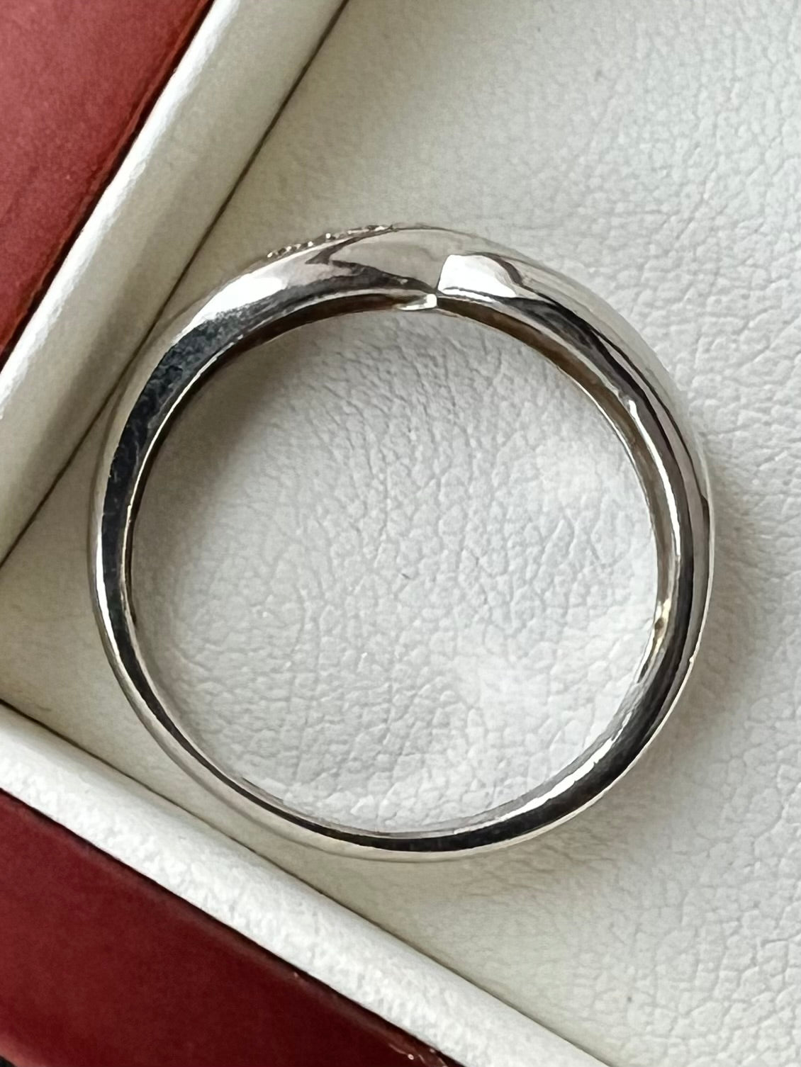 Quality 9ct White Gold Diamond Set Ring - M½