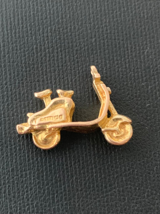 Vintage 9ct Yellow Gold Vespa Charm - 2.50 Grams