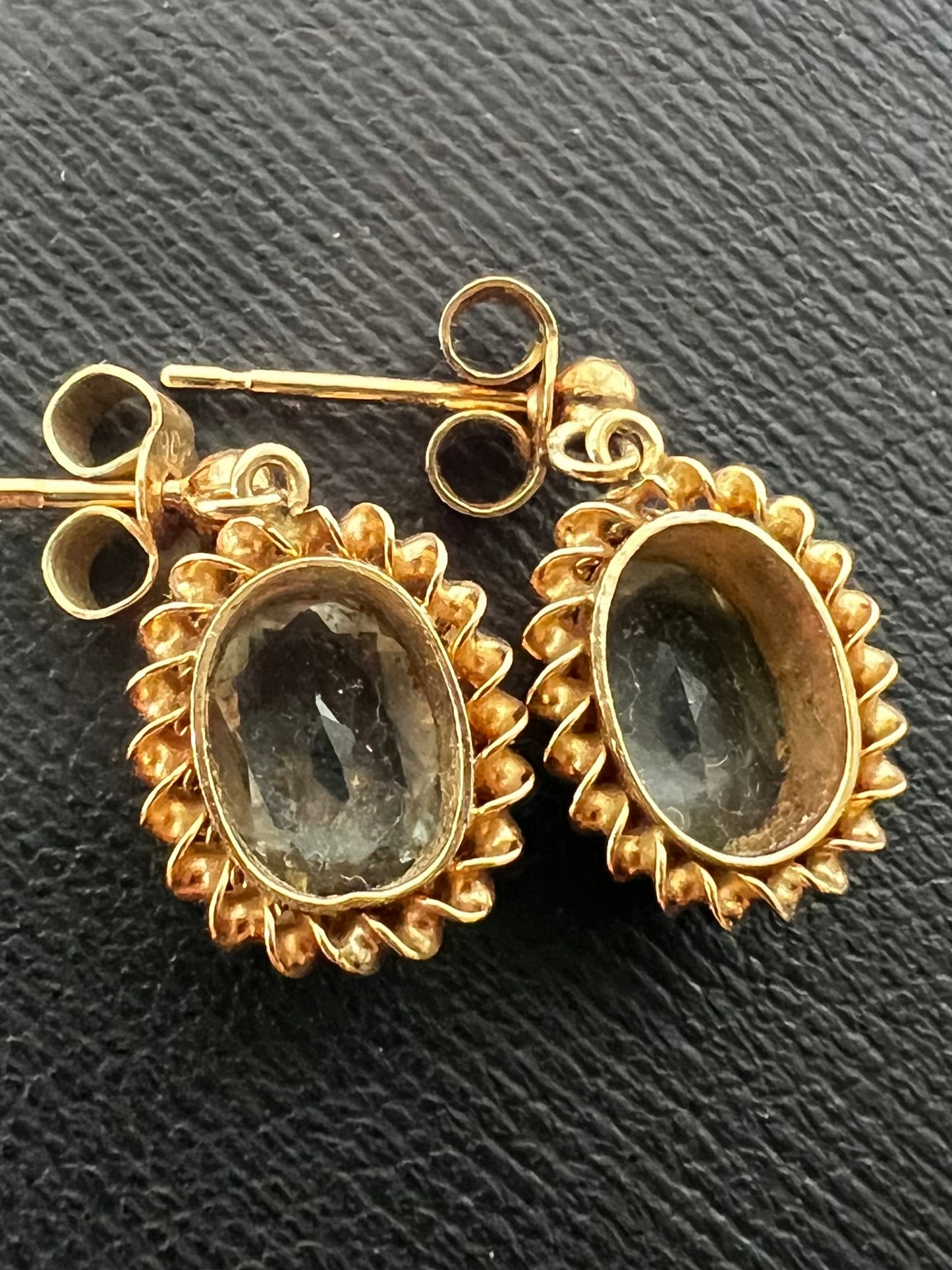 Vintage 9ct Yellow Gold Aquamarine Dangle Earrings - 1.83 Grams