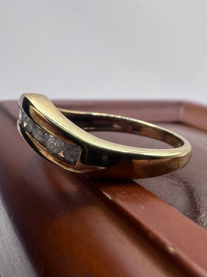 Quality 9ct Yellow Gold Wishbone 0.25ct Diamond Set Ring - J½