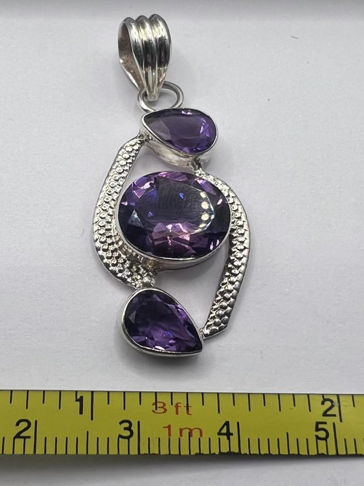Quality 925 Sterling Silver Amethyst Set Pendant - 4.85 Grams
