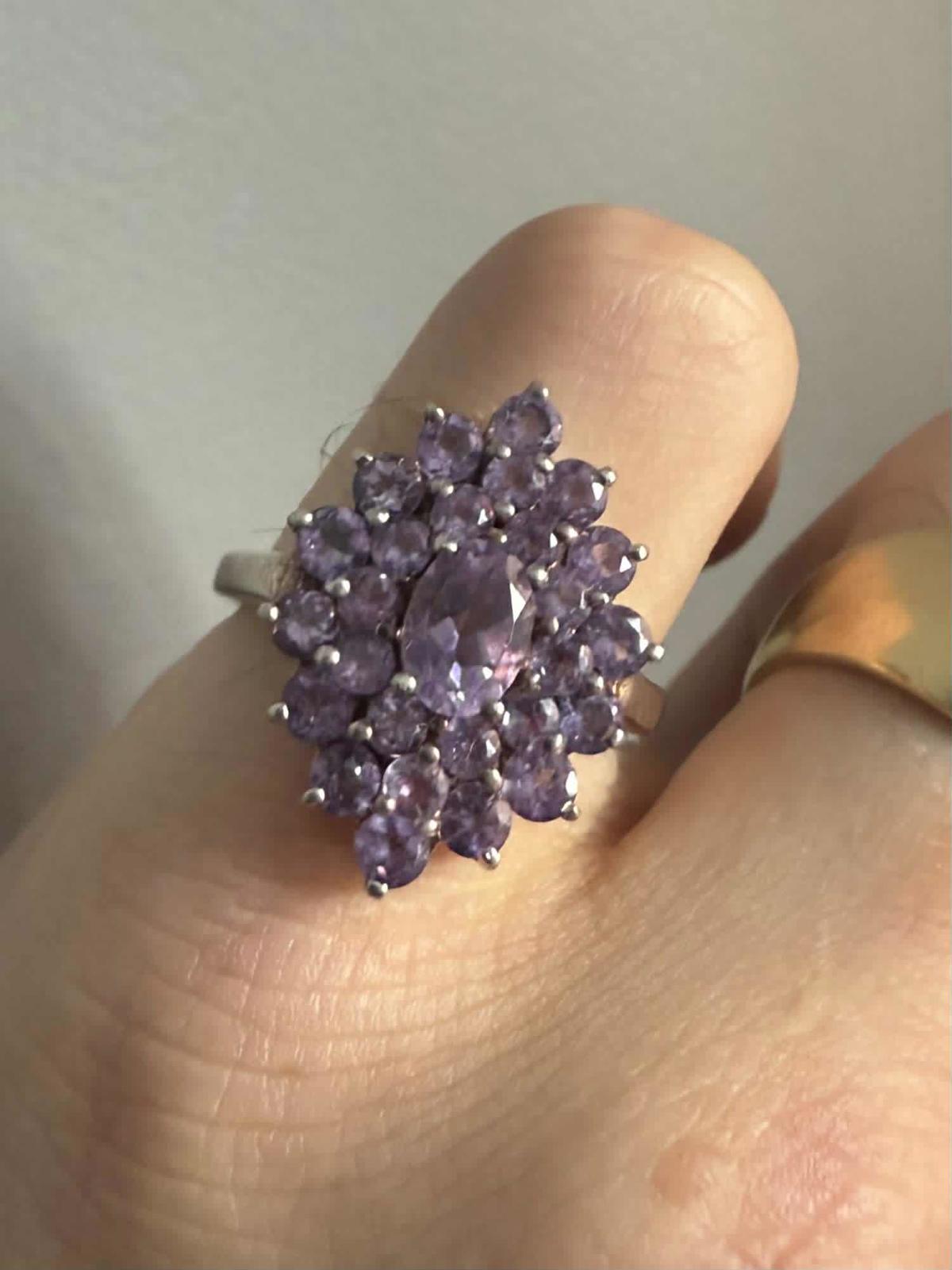 Quality 925 Sterling Silver Amethyst Set Cluster Ring • Size - P • 4.26 Grams