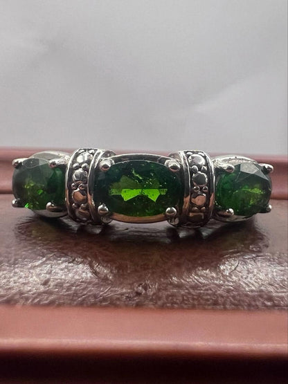 Quality 925 Sterling Silver Green Stone Ring • 3.30 Grams • Size - O
