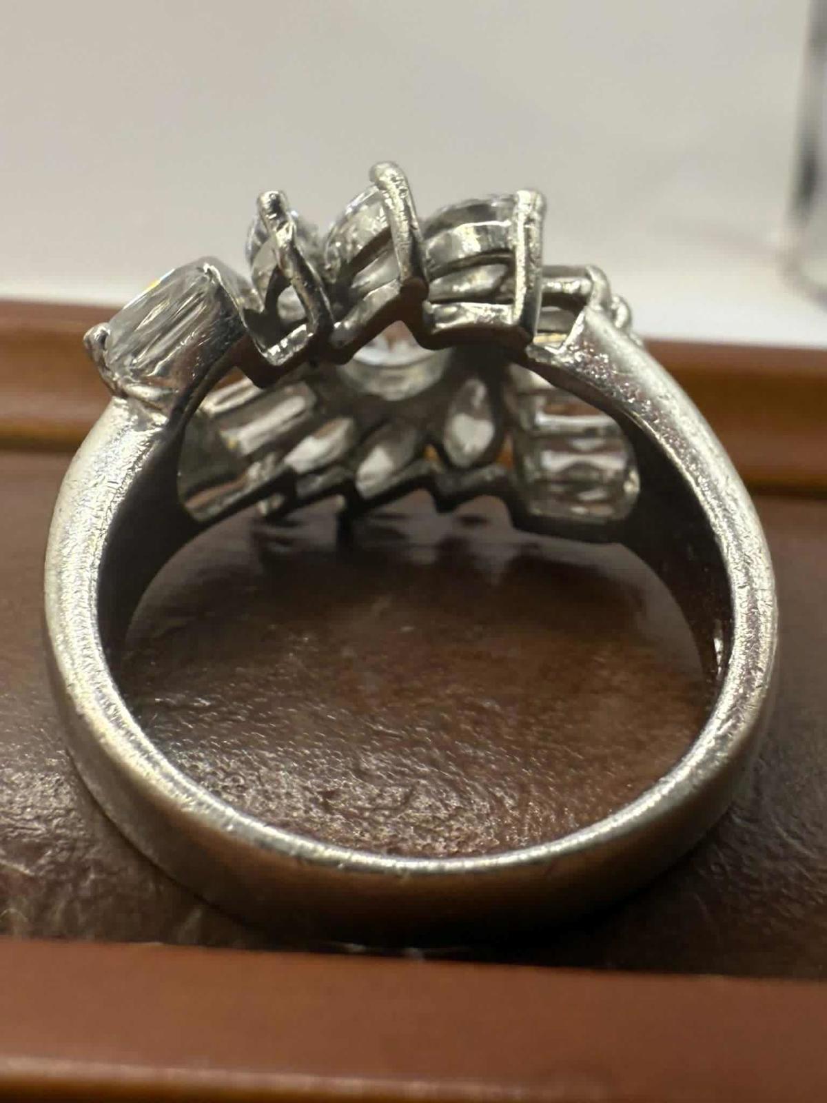 Quality 925 Sterling Silver White Stone Cluster Ring • Size - N • 6.75 Grams