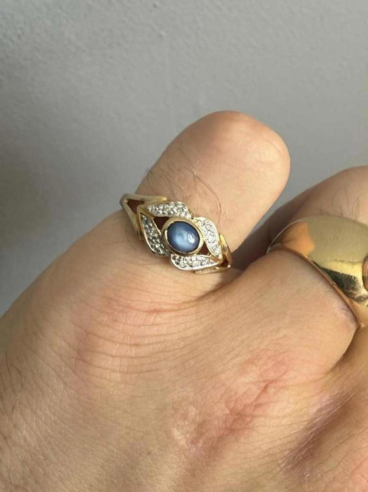 Quality 9ct Yellow Gold Star Sapphire & Diamond Set Ring • Size - N • 3.23 Grams