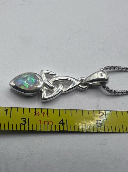 Quality 925 Sterling Silver Opal Set Celtic Pendant & Chain Set - 4.03 Grams