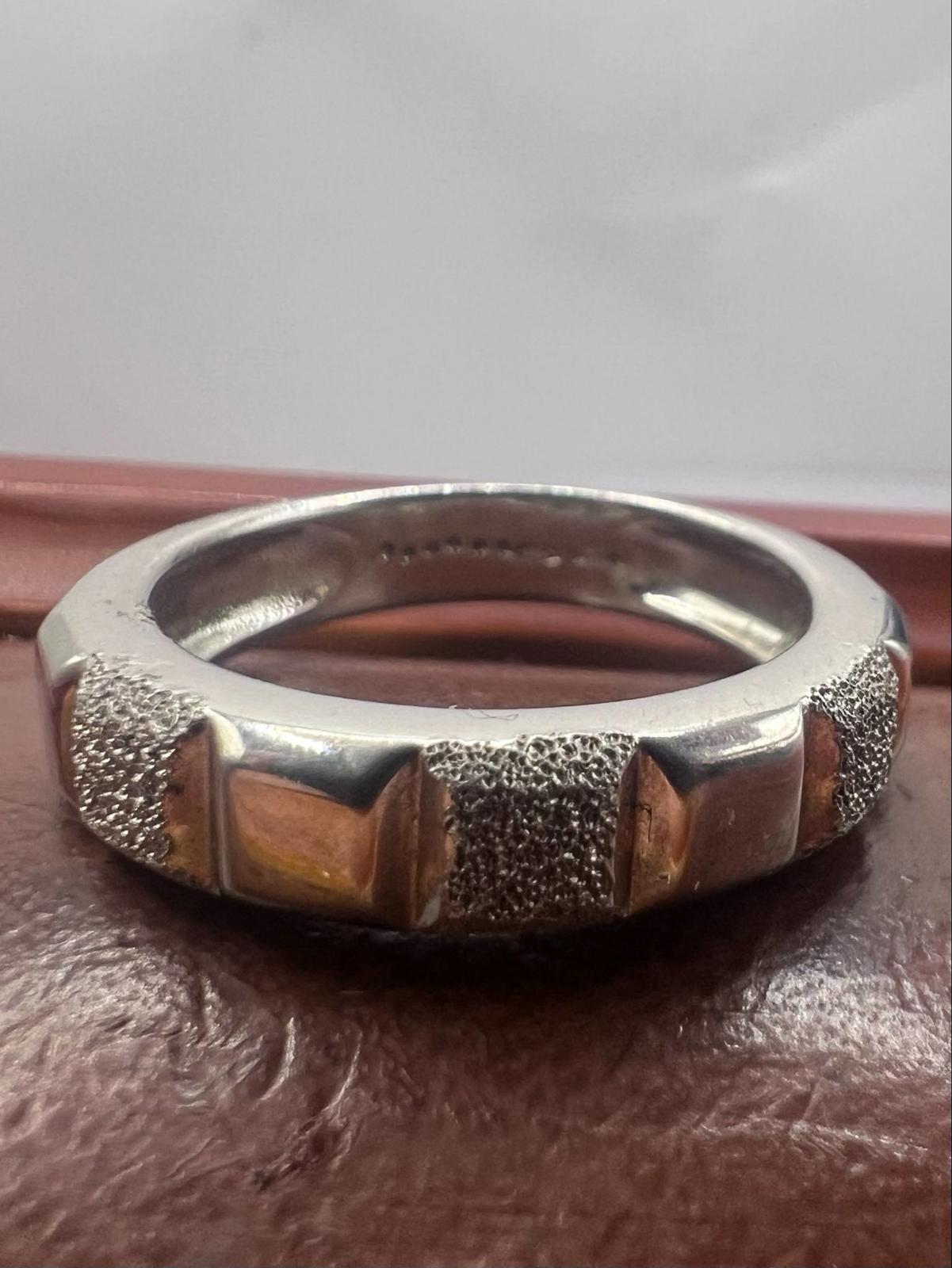 Quality 925 Sterling Silver Textured Ring • 4.44 Grams • Size - T
