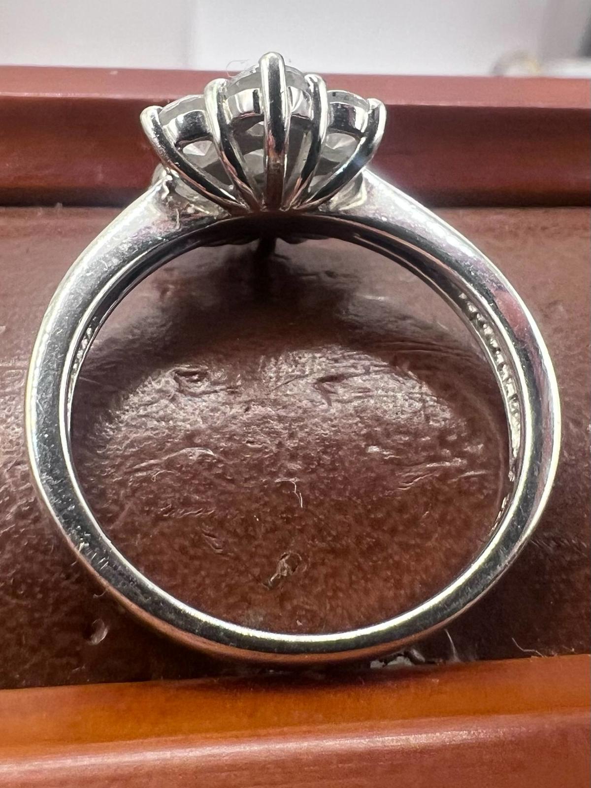 Quality 925 Sterling Silver White Stone Cluster Ring • Size - S • 4.64 Grams