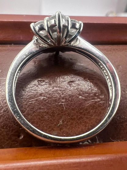Quality 925 Sterling Silver White Stone Cluster Ring • Size - S • 4.64 Grams