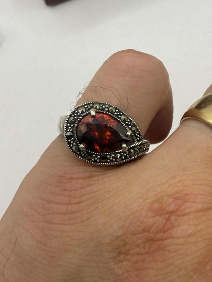 Quality 925 Sterling Silver Red Stone Cluster Ring • Size - Q • 4.46 Grams