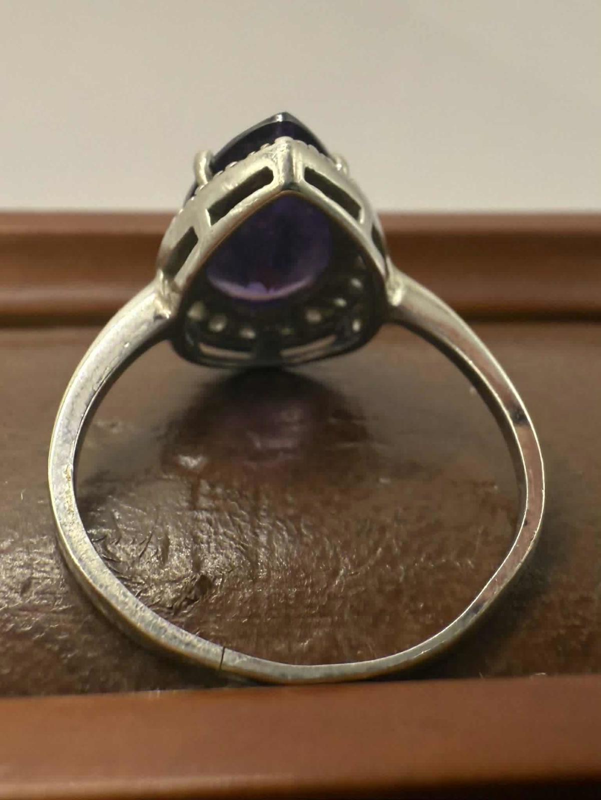 Quality 925 Sterling Silver Amethyst Set Ring • Size - M • 2.65 Grams