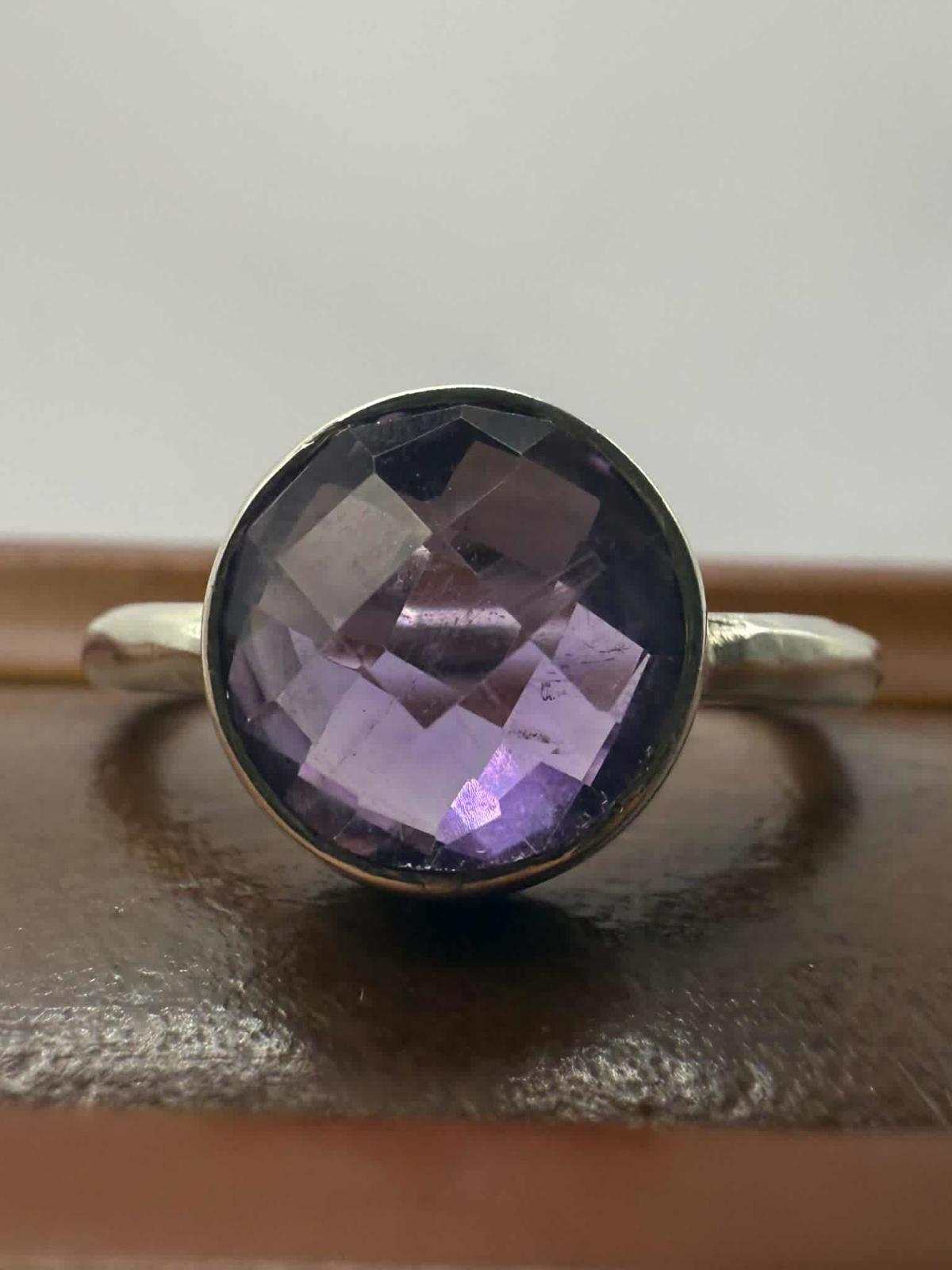 Quality 925 Silver Hammered Amethyst Set Ring • Size -  • 3.70 Grams • Size - R½