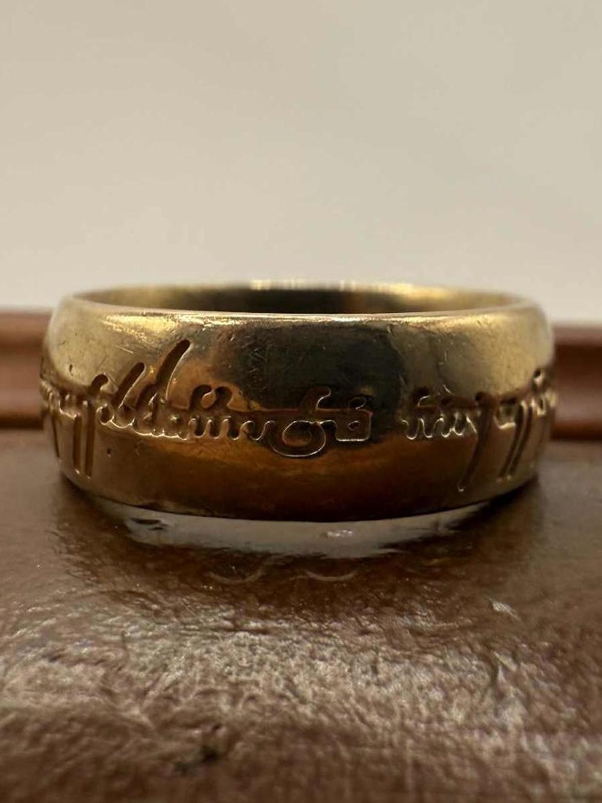 Quality 9ct Rose Gold Lord Of The Rings Wedding Band • 6.46 Grams • Size - M½