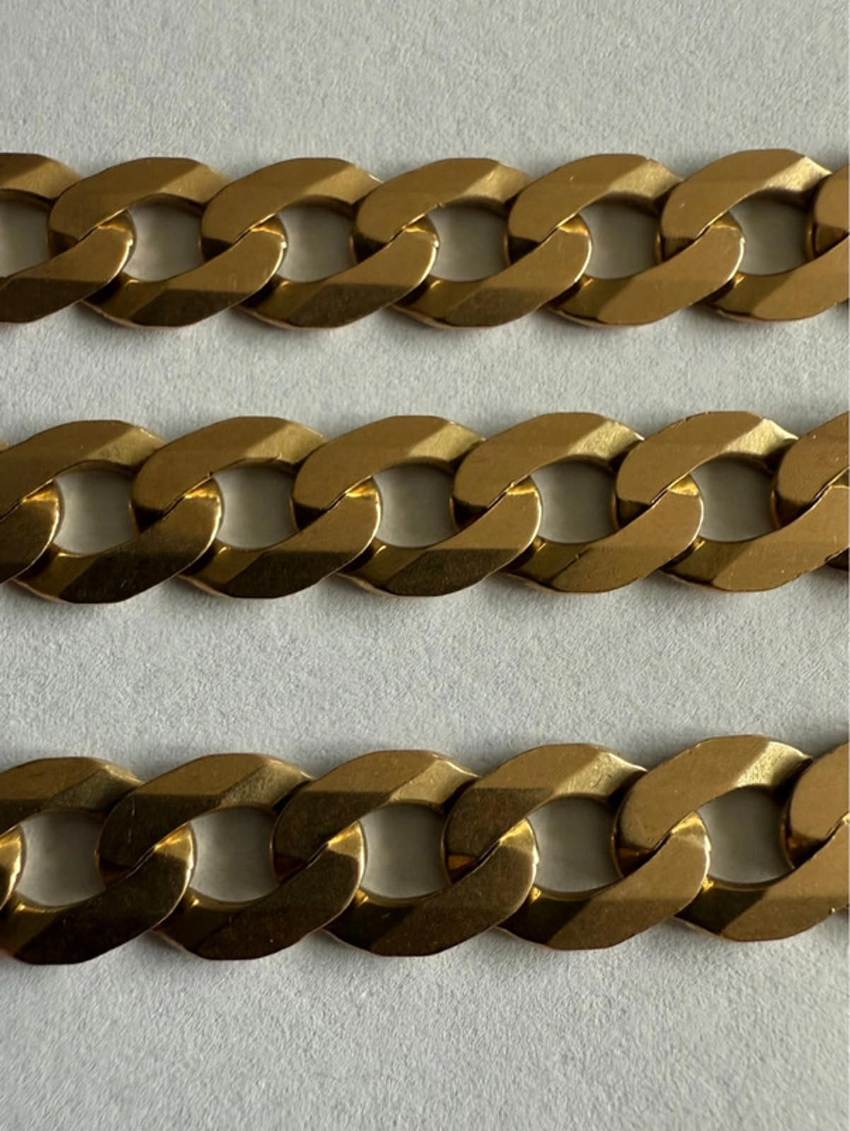Quality 9ct Yellow Gold Curb Chain - 23 Inch - 44.51 Grams