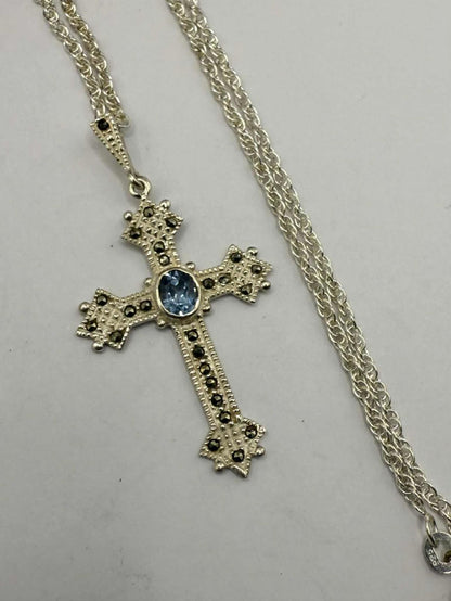 Quality 925 Sterling Silver Stone Set Cross Pendant & Chain • 7.34 Grams