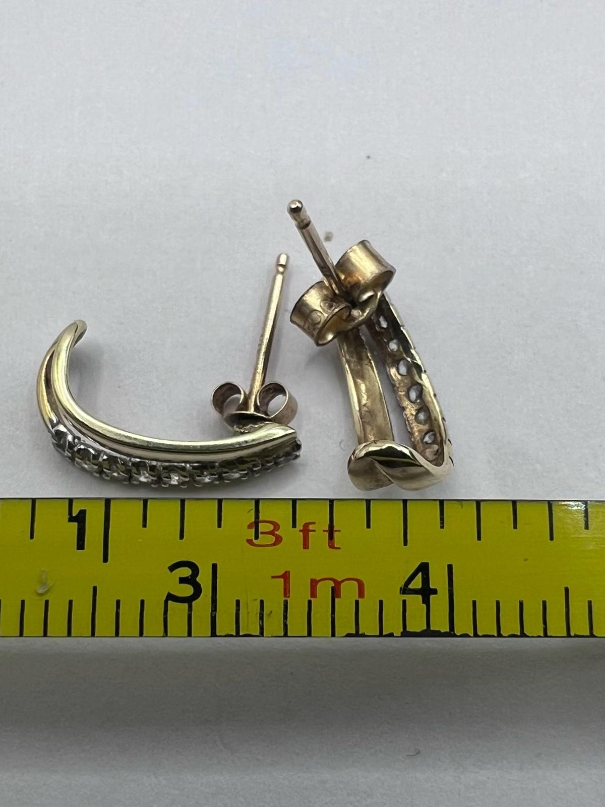 Quality 9ct Yellow Gold Diamond Set Earrings • 1.13 Grams