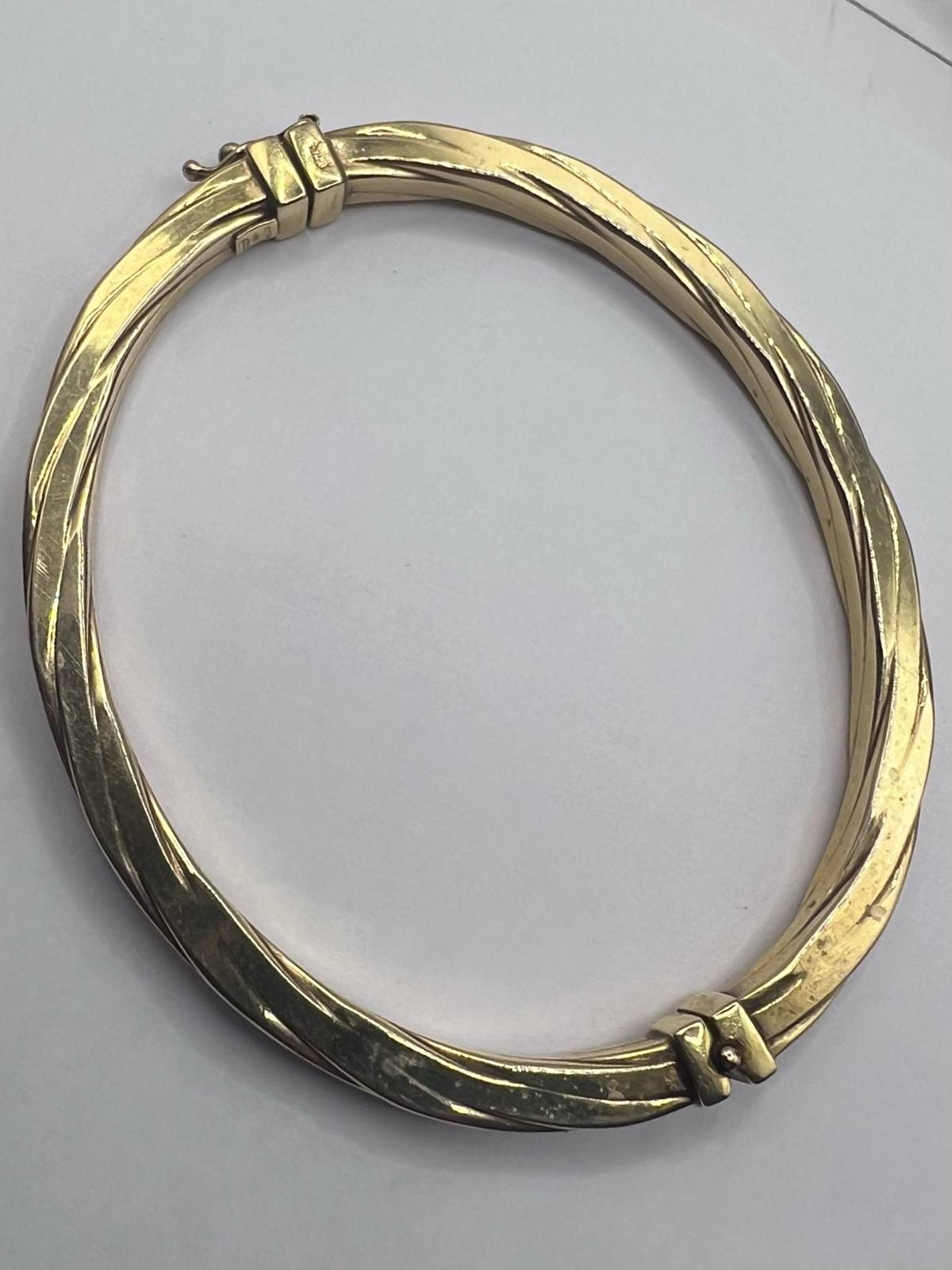 Vintage 9ct Italian Gold UnoAErre Bangle • 8.13 Grams