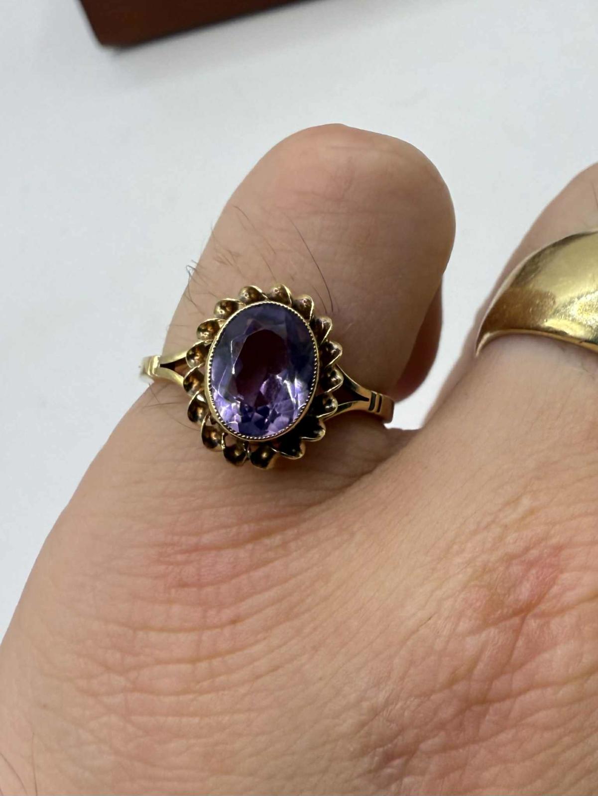 Vintage 9ct Yellow Gold Amethyst Set Ring • Size - N • 2.48 Grams