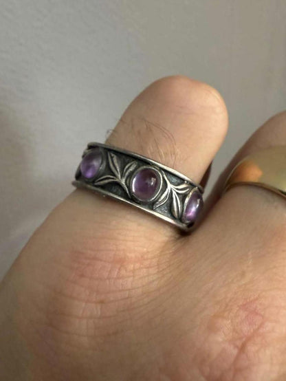 Quality 925 Sterling Silver Amethyst Set Trilogy Ring • 5.50 Grams • Size - R