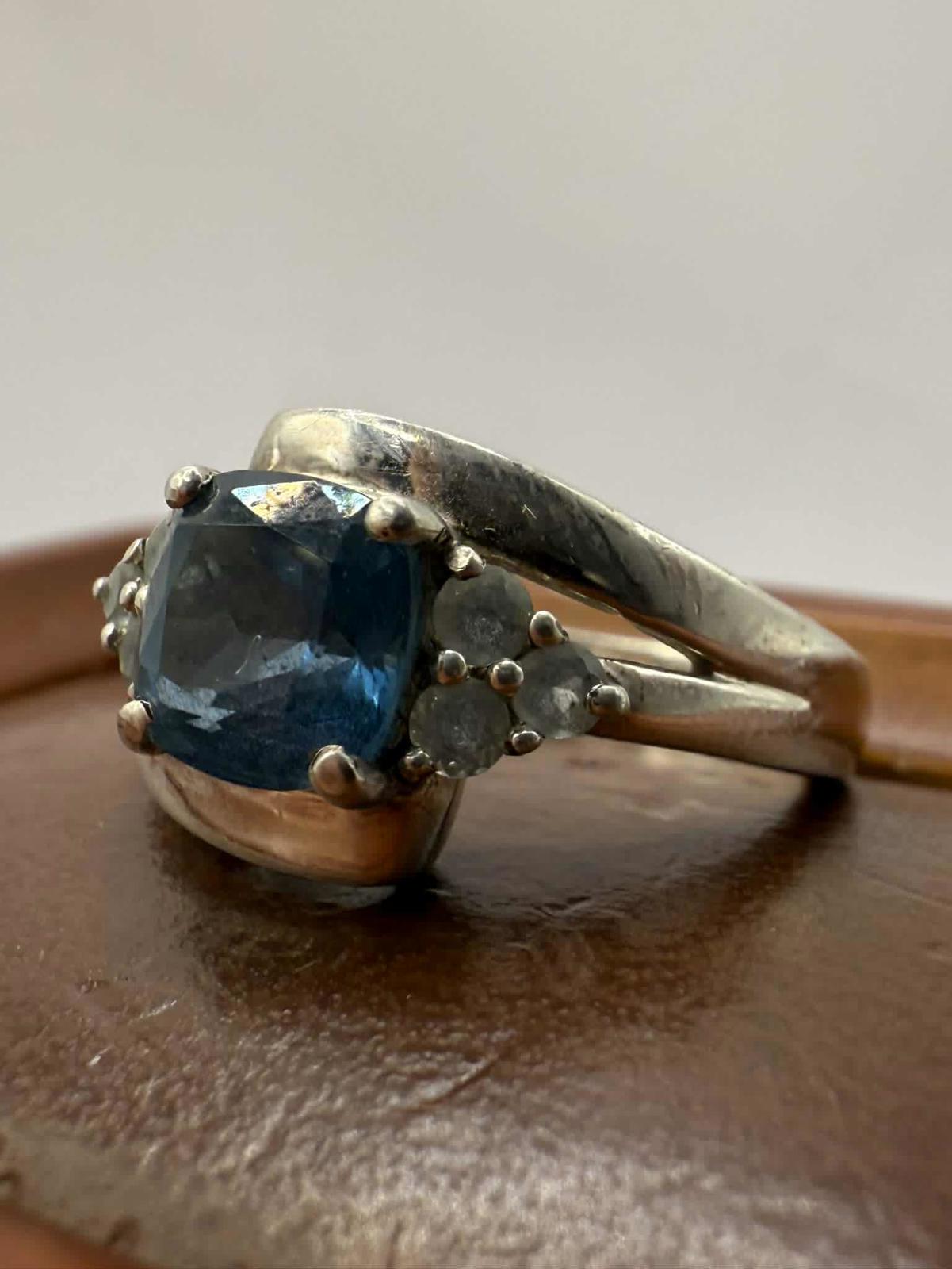 Quality 925 Sterling Silver Blue & White Stone Ring • 3.93 Grams • Size - N