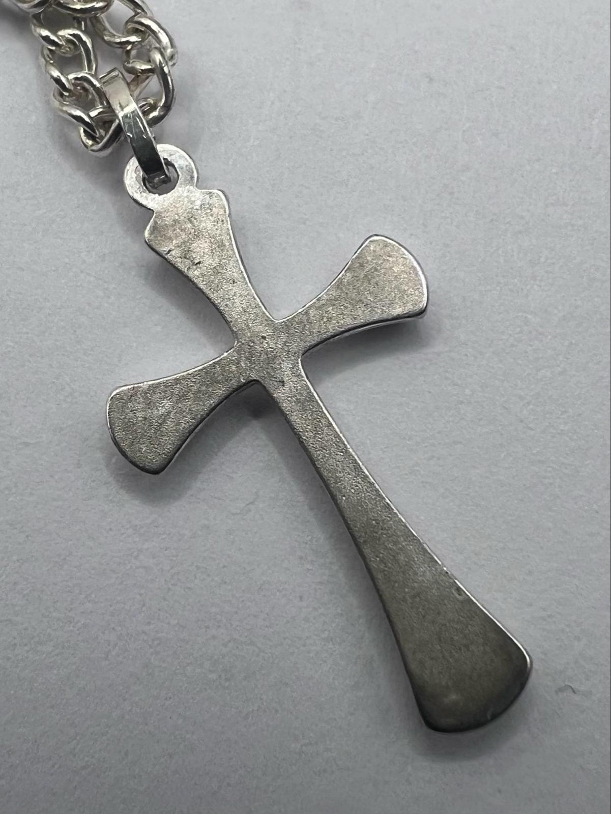 Quality 925 Sterling Silver Cross & Chain Set - 9.69 Grams - 24 Inch