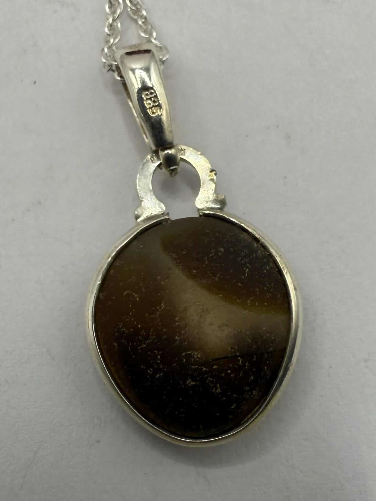 Quality 925 Sterling Silver Sea Glass Pendant & Chain Set • 5.61 Grams