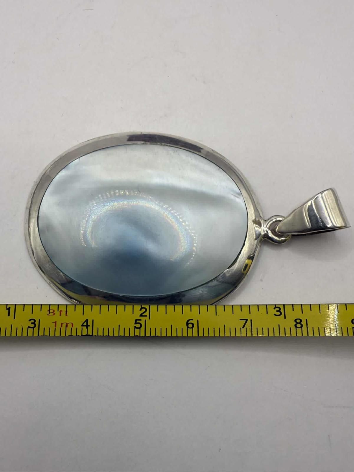 Quality 925 Sterling Silver Mother Of Pearl Set Pendant • 14.91 Grams
