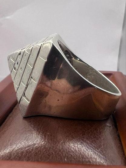 Quality 925 Sterling Silver Pyramid Ring • Size - X • 38.97 Grams