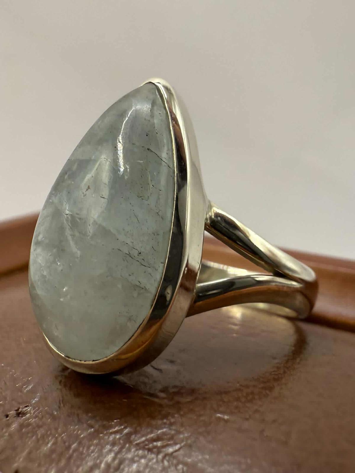 Quality 925 Sterling Silver Aquamarine Crystal Ring • Size - P • 5.72 Grams